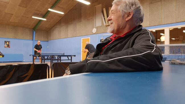Erling Post, Randers, medlem af BAT60 Fællesudvalg, ønsker flere spillesteder og flere bordtennisspillere i Vestdanmark.