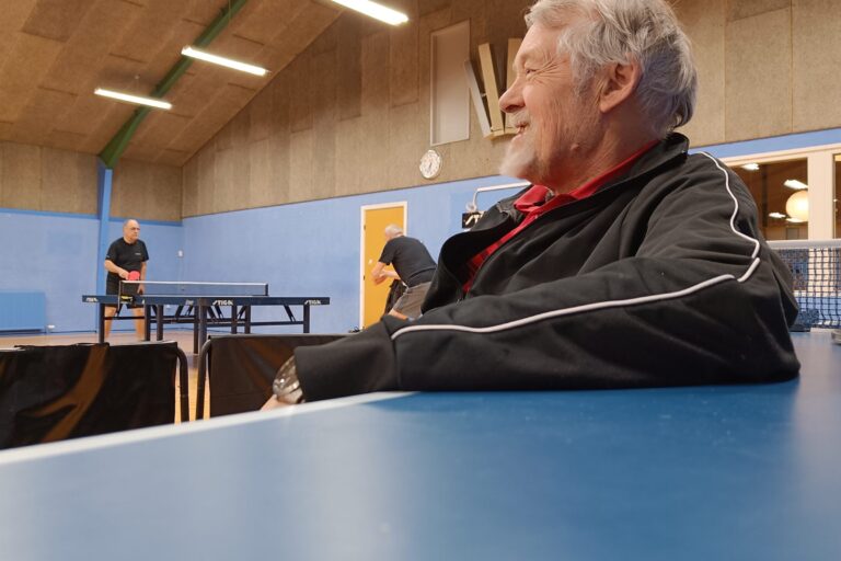 Erling Post, Randers, medlem af BAT60 Fællesudvalg, ønsker flere spillesteder og flere bordtennisspillere i Vestdanmark.